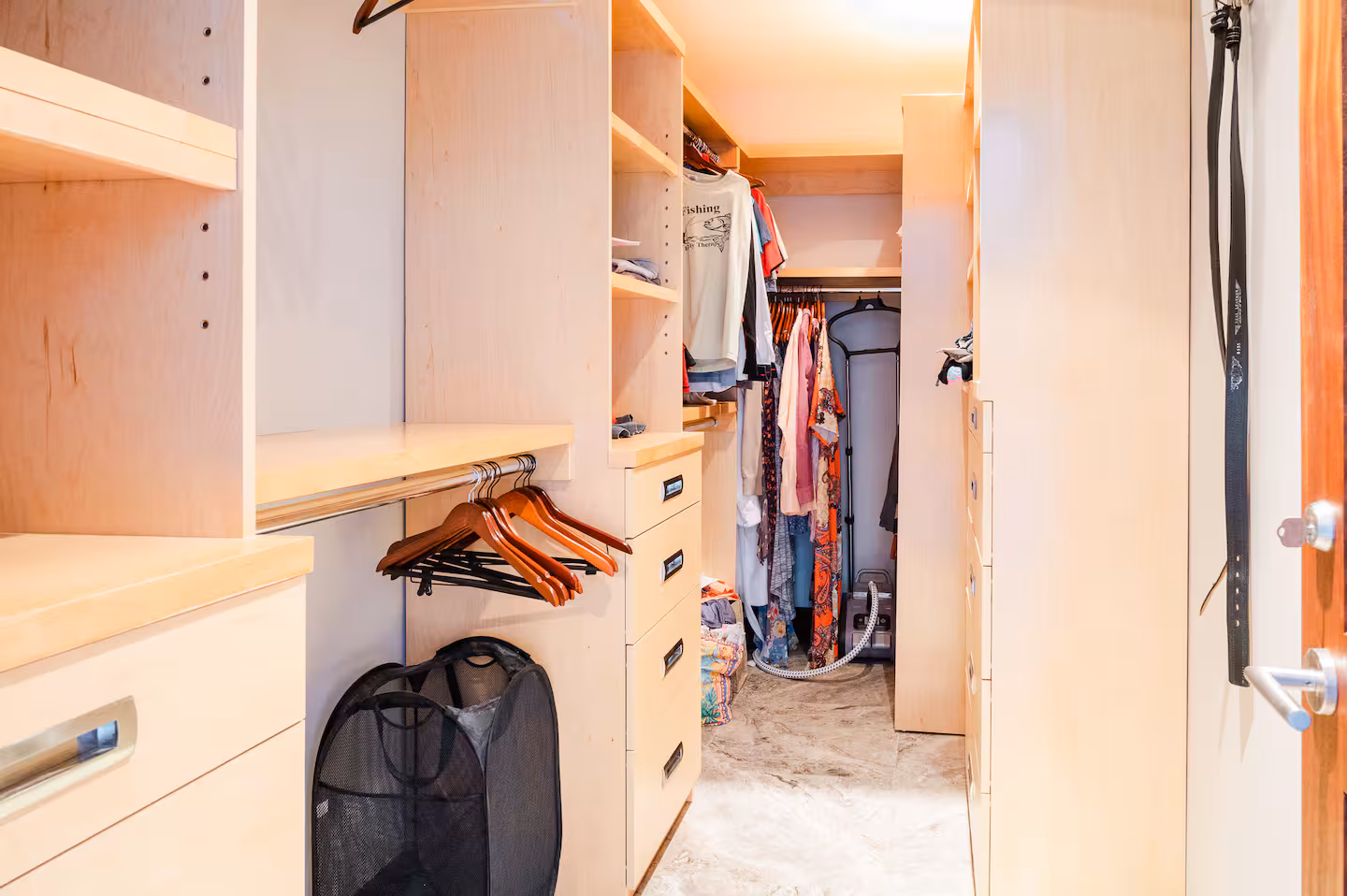 49914410-0787-44e9-9084-4a62acf124a4