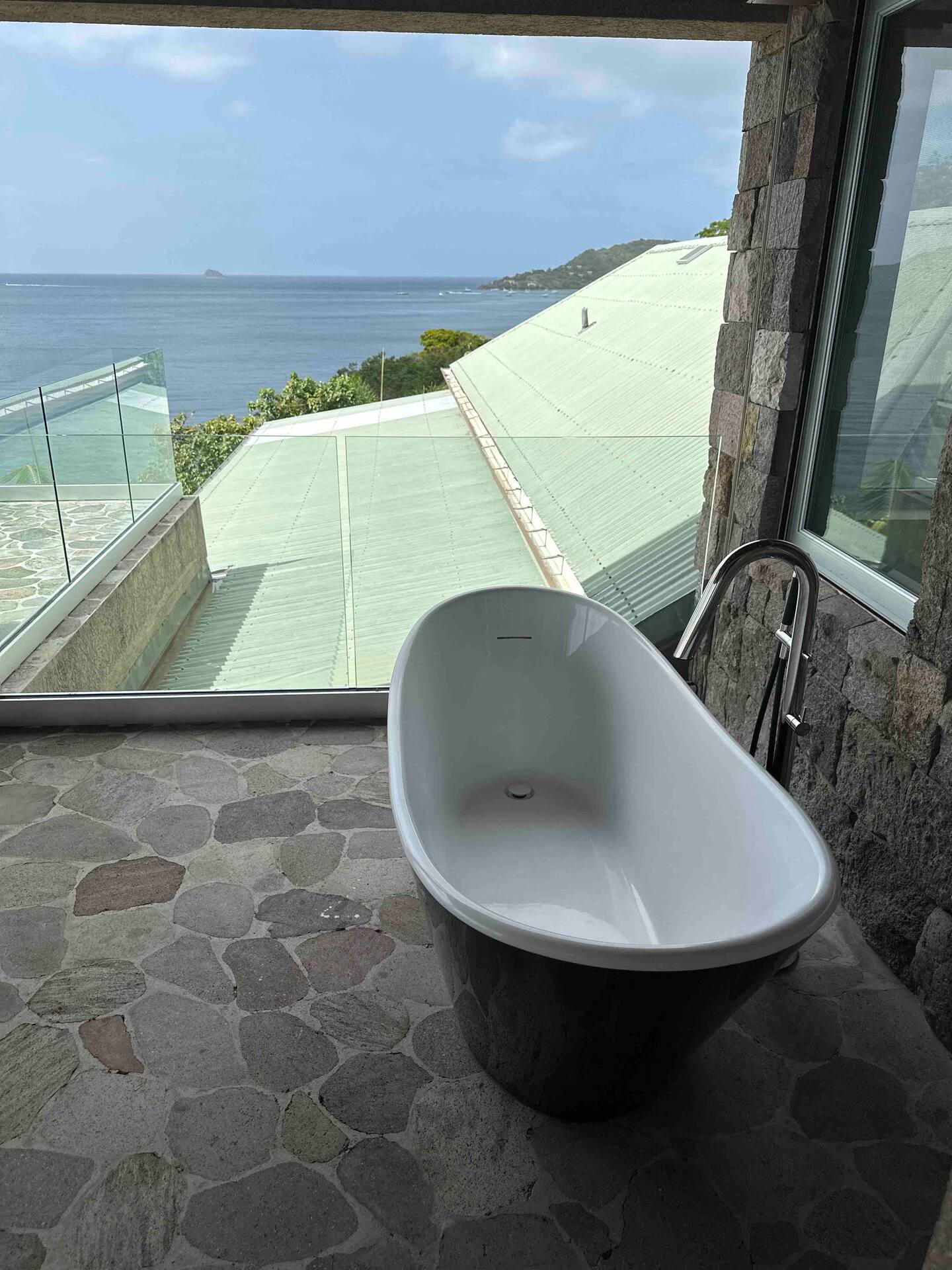 95068e6f-06e1-407e-b887-c9b06dfcdcca